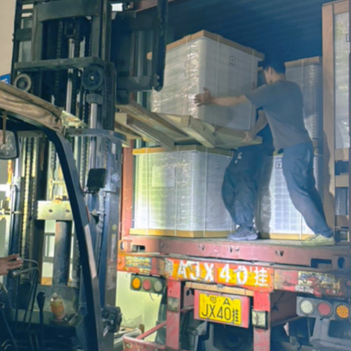 Loingsiú Práinneach, Stoirm nó Shine